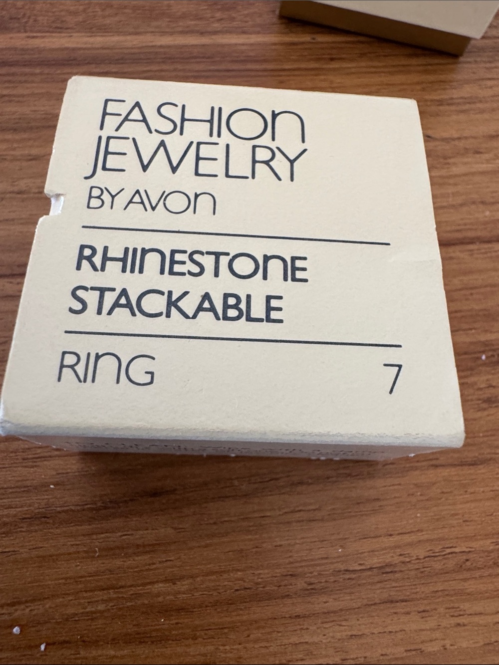 VINTAGE 1983 Avon Rhinestone Stackable Ring - Picture 4 of 5